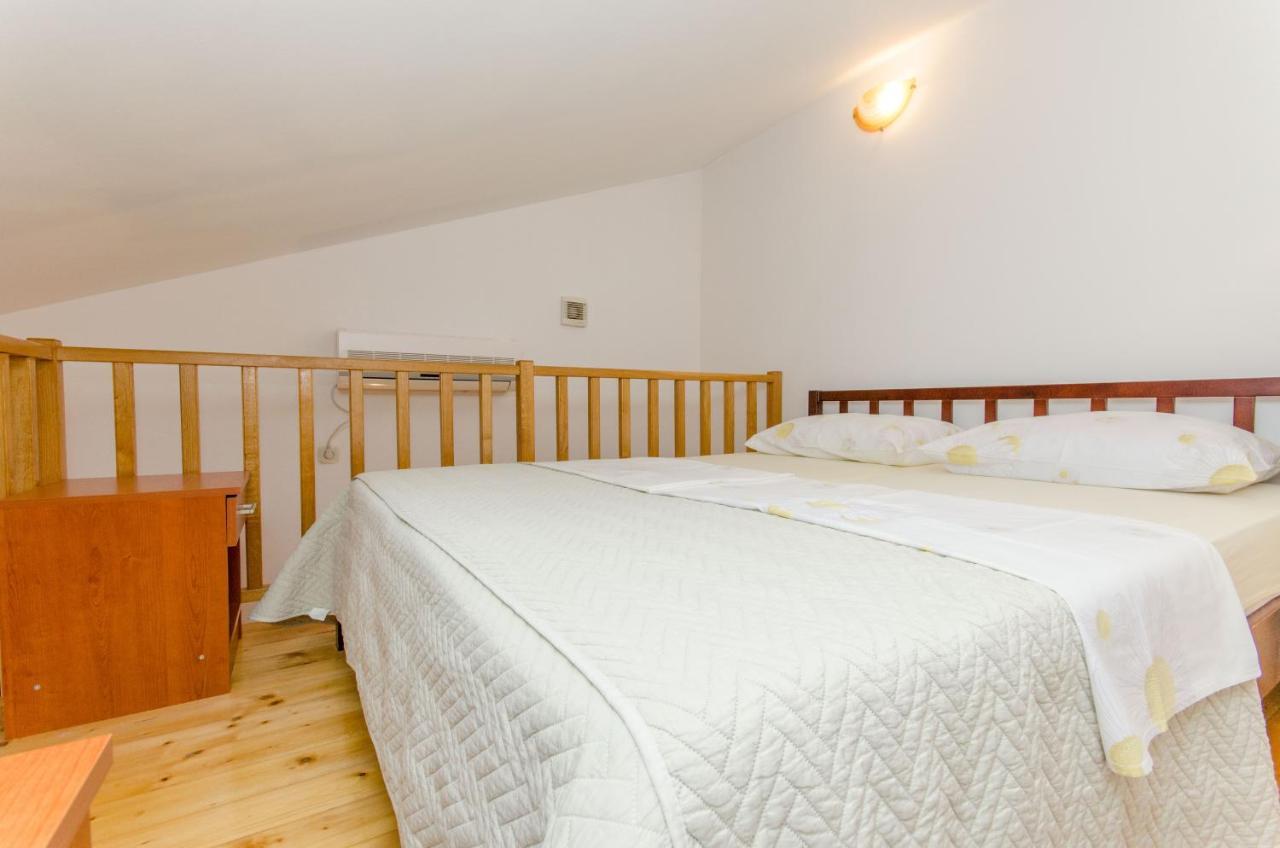 Knezovicapartments Živogošće Екстериор снимка