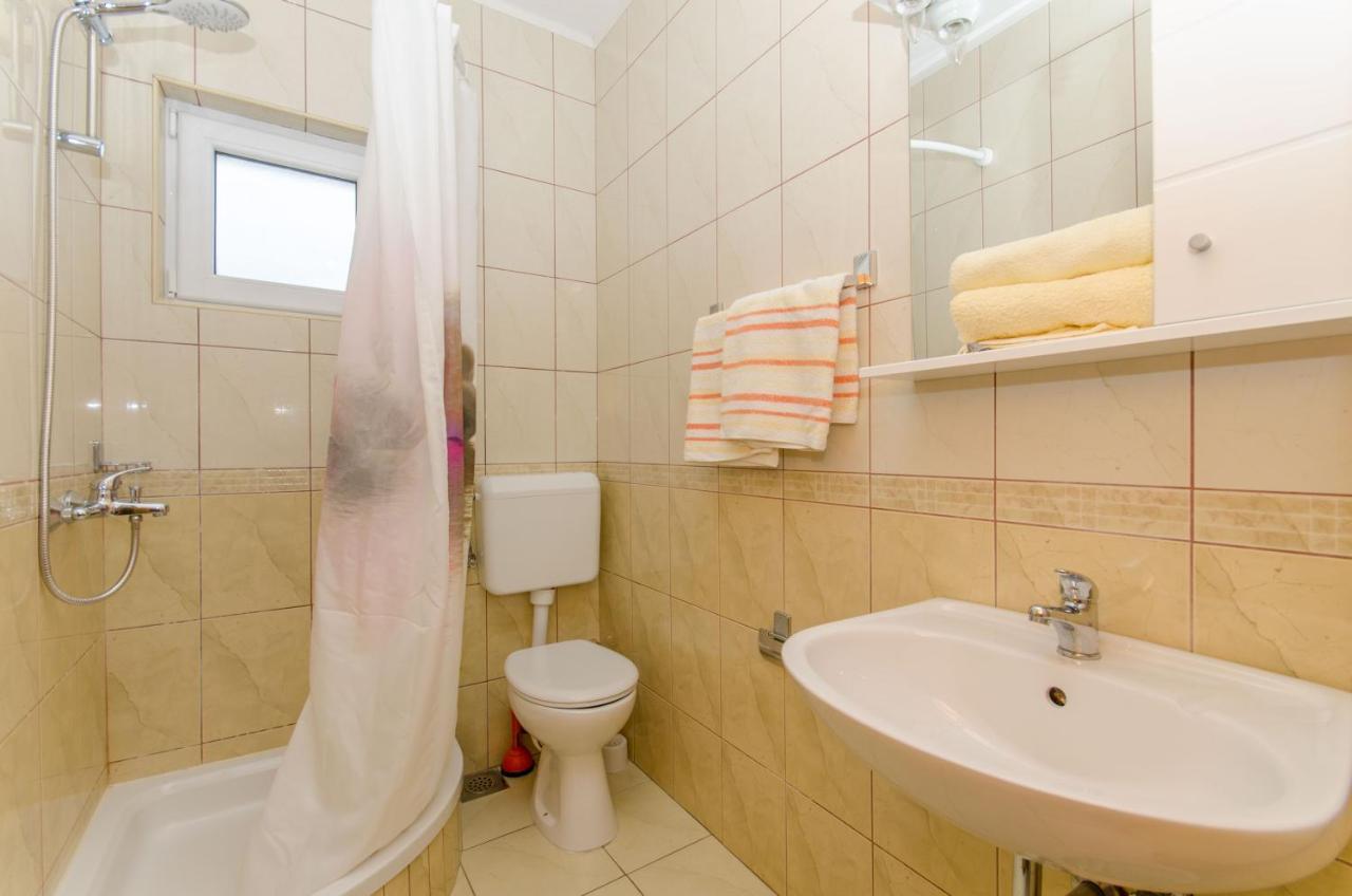 Knezovicapartments Živogošće Екстериор снимка
