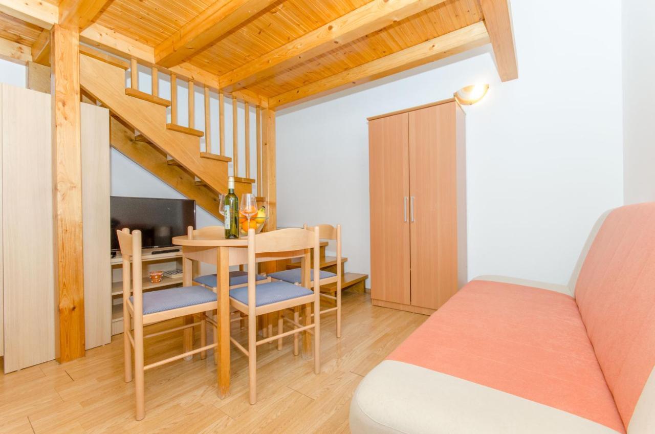 Knezovicapartments Živogošće Екстериор снимка