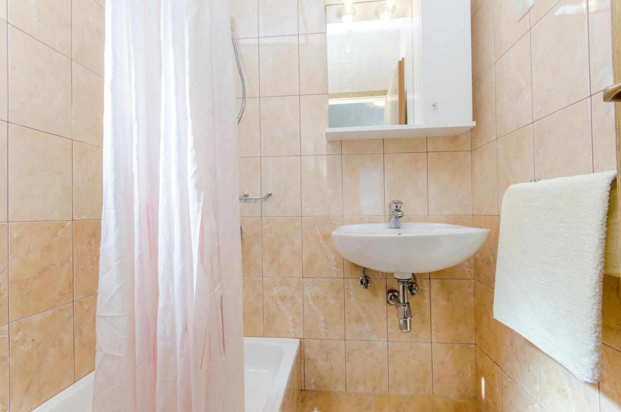 Knezovicapartments Živogošće Екстериор снимка
