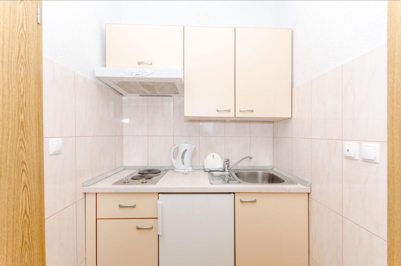 Knezovicapartments Živogošće Екстериор снимка