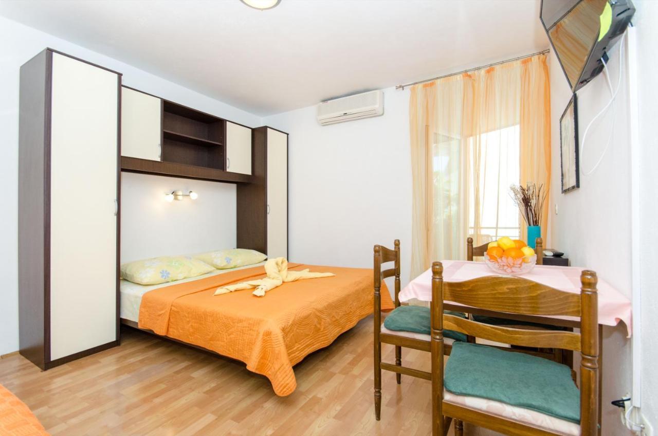 Knezovicapartments Živogošće Екстериор снимка